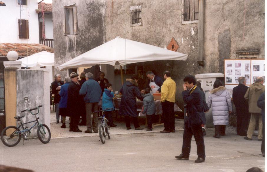 festa2001_05.jpg (78207 byte)