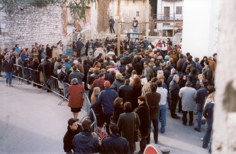 festa2001_09.jpg (88307 byte)